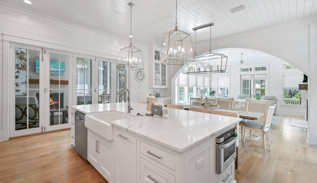 Luxury Coastal Escape Steps from Beach with Pool, Golf Cart and Rooftop Tower