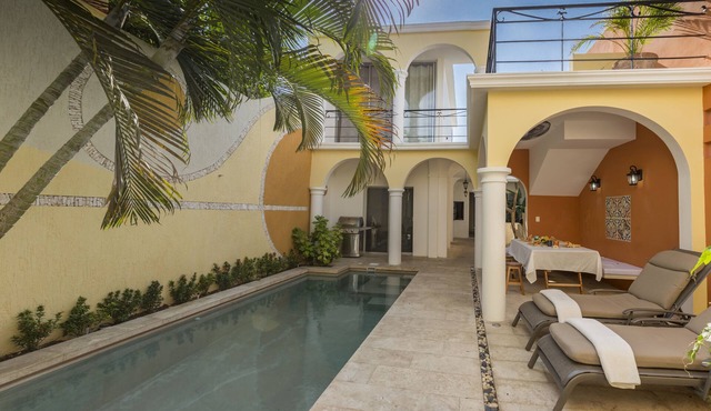 Luxury Colonial Villa In Historic Center - Santiago. A decade of happy guests.