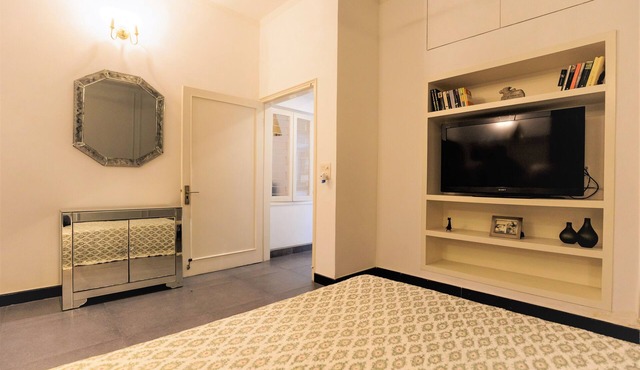 Luxury, comfortable and peaceful with free parking