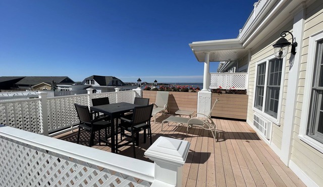 Luxury Condo with Spectacular Water views in Beautiful Watch Hill