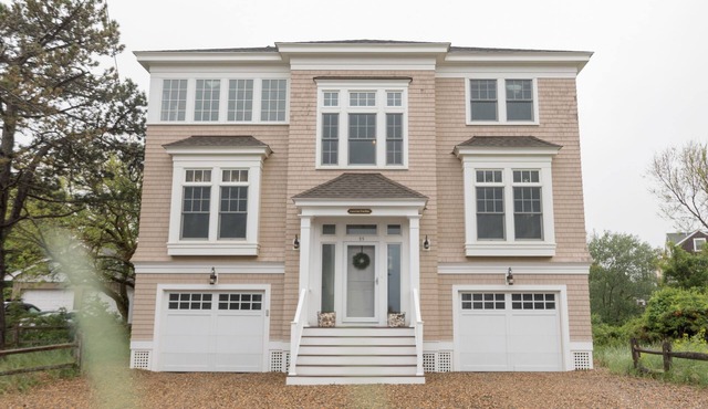 Luxury Custom Beach House on Plum Island!