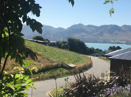 Luxury Diamond Harbour Retreat with Ocean Views
