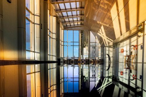 Luxury & Exclusive Residence In 5 Star Icon Hotel
