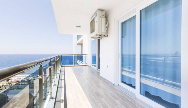Luxury Flat with Shared Pool near Beach in Alanya