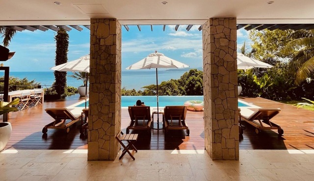 Luxury Fully Staffed 5 Bedroom Ocean View Villa with Infinity Pool