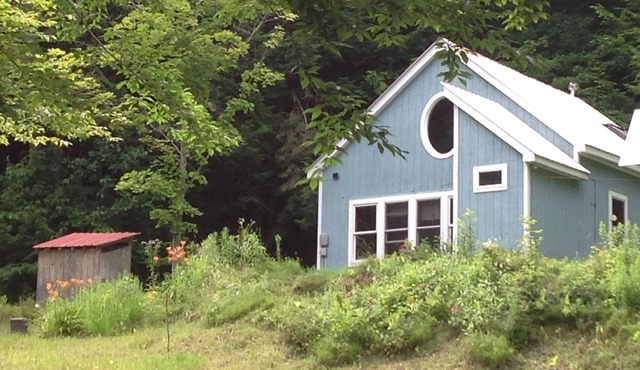 Luxury Glamping Cabin. Close to hiking and 15 minutes from Ski Area