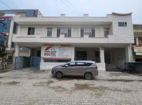 Luxury Heaven Hostel For Couples, Students, Faculties, Corporates