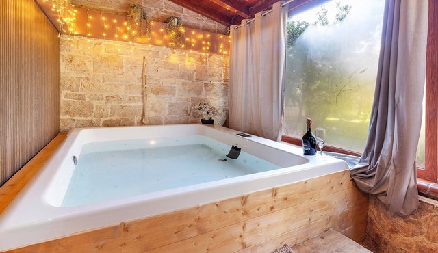 Luxury House 'Apulia' with Wi-Fi