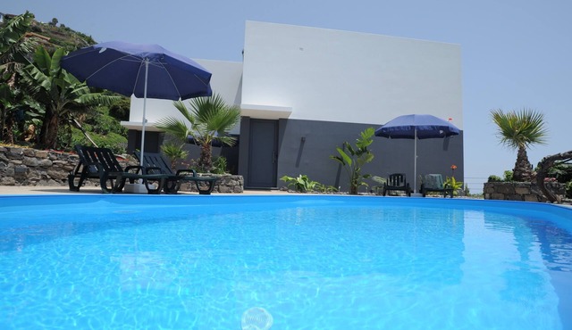 Luxury-House-Ensuite with Shower-Sea view-Casa Frangipani
