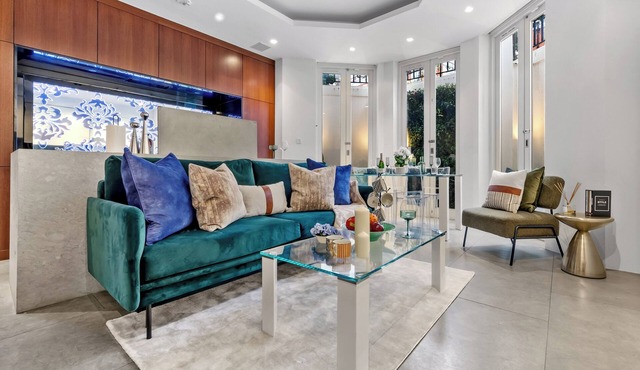 Luxury Kensington Retreat by Hyde Park
