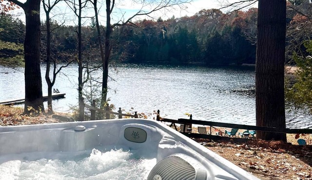 Luxury lakeside retreat available all year round!