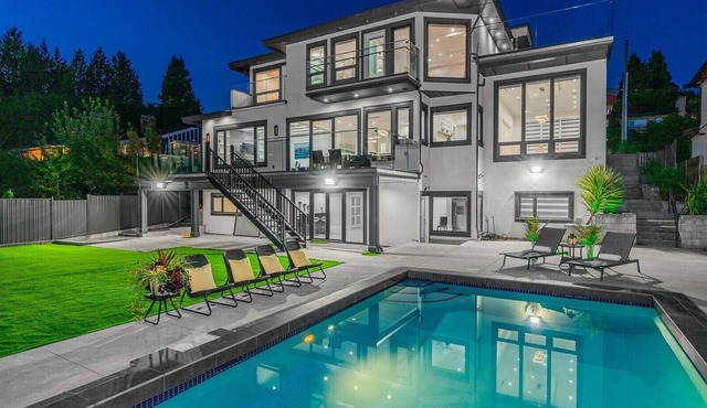 Luxury Large Private Modern Home with Pool