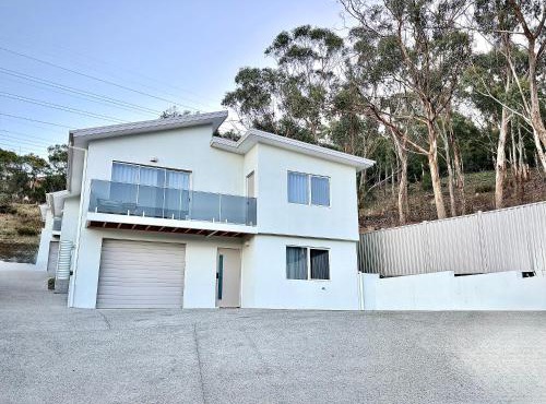 Luxury Lenah Valley Retreat, Minutes to MONA & CBD