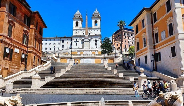 Luxury, Light & History – An Exquisite Stay in the Heart of Rome