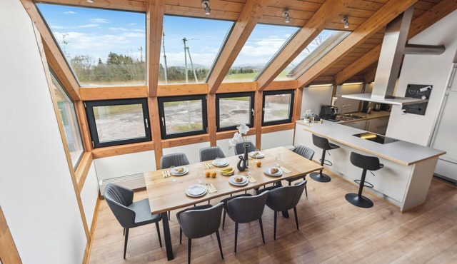 Luxury Maisonette – Haus Seiters – 4-Star Apartment with Sauna in Saarland