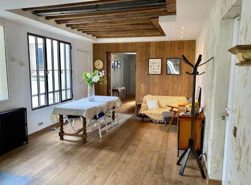 Luxury Marais Apartment with Authentic Parisian Flair