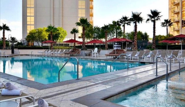 Luxury MGM Studio with View & Amenities
