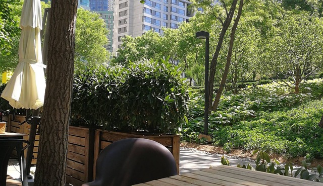 Luxury Modern 2 Bedroom in the heart of CBD