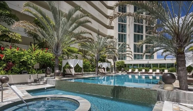 Luxury modern condo in Waikiki