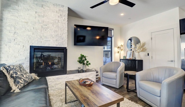 Luxury New Build River West 611