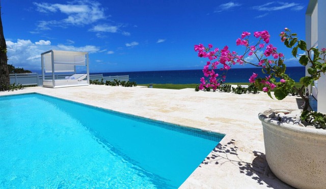 Luxury Oceanfront 3-bedroom villa #2