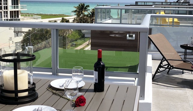 Luxury Oceanfront Beach Villa in Hollywood