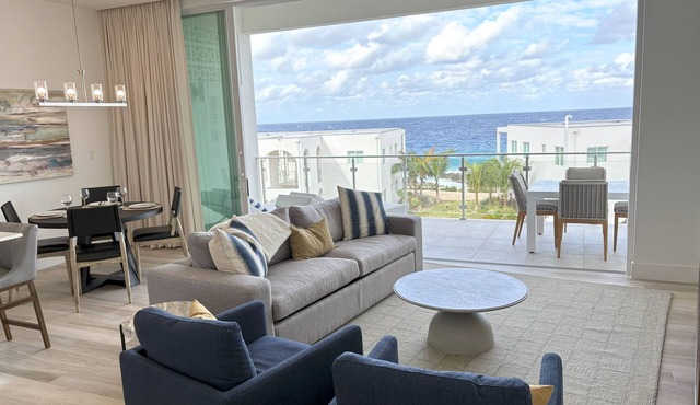 LUXURY/OVERSIZED - 1 Bed/1.5 Bath near AMAZING SHORE DIVING W/180° Ocean VIEWS