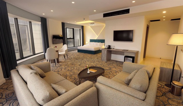 Luxury Palace Hotel