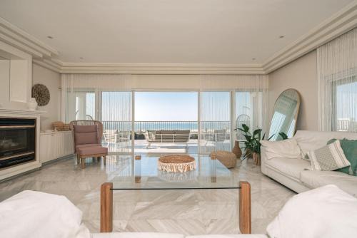 Luxury Penthouse Ashdod, Sea View, 5 Bedrooms, Rooftop