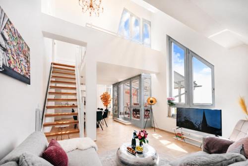 Luxury Penthouse for 8 - Center - Parking - Therme 8 min - Airport 15 min