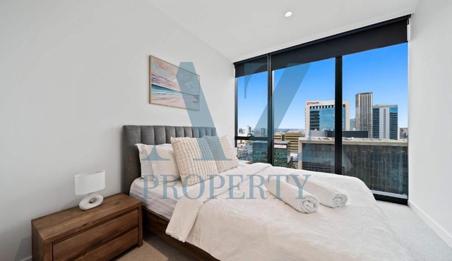 Luxury Perth CBD Apartment with Pool & Gym - Sleeps 3