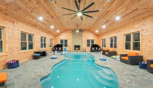 Luxury Poconos Retreat + Pool + Arcade + Golf Sim | Grand Timber by AvantStay