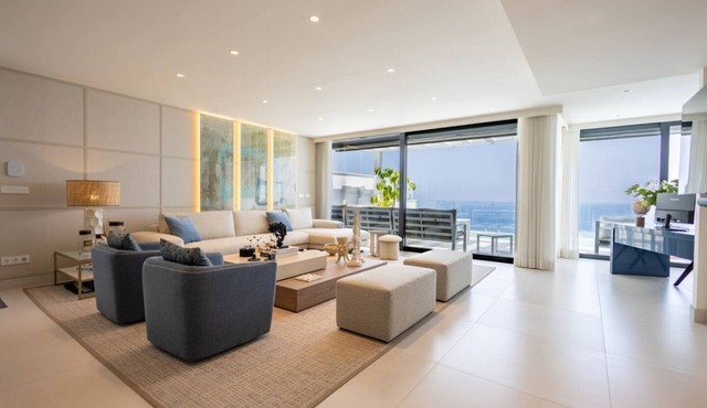 Luxury Private Villa · Unique Views and Pool LGL 6
