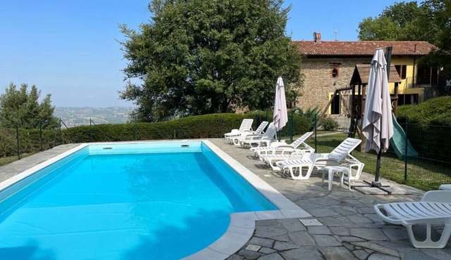 Luxury refurbished old farm house with panorama and private pool