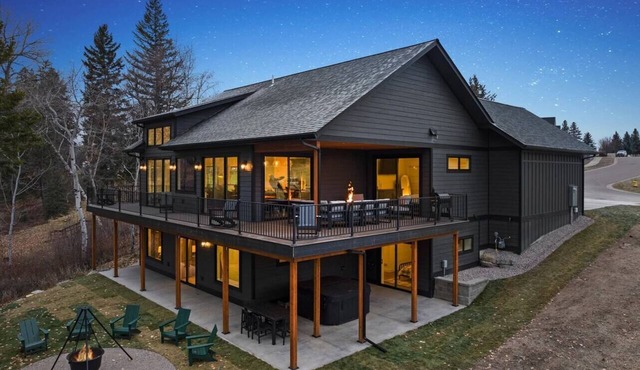 Luxury Riverfront Home Near Glacier Park — Hot Tub, Sauna & Fire Pit