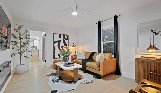 Luxury Riverfront Retreat w/Game Room + Fire Pit