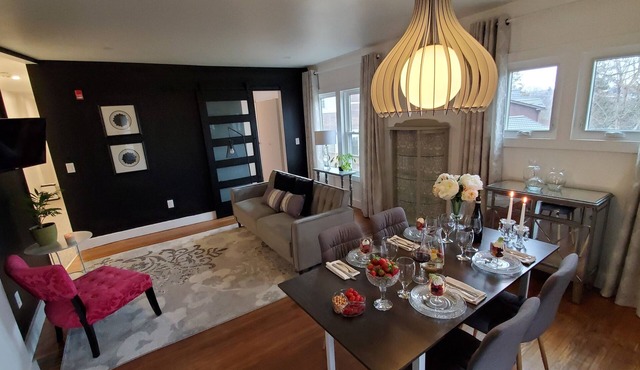 Luxury Riverview Apartment Walk to Niagara Falls, Parkway & Attractions!