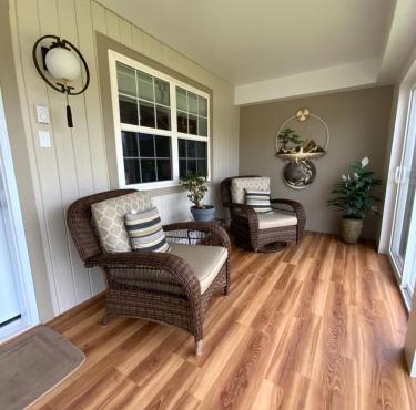 LUXURY ROSE COTTAGE ,ABOITEAU BEACH,CAP PELE