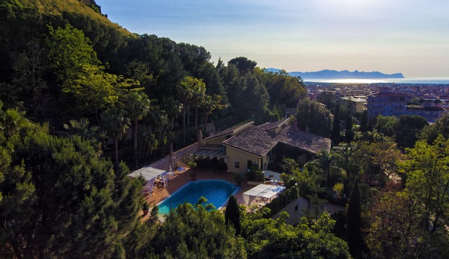 Luxury SPA Villa with Private Pool, Jacuzzi,Pine Forest - Available for Weddings