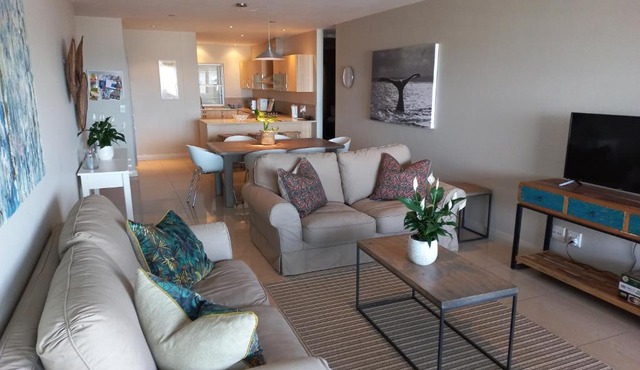 Luxury, spacious 3 bed apartment in Plett