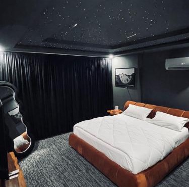 Luxury StarLight Self-Check In Apartment