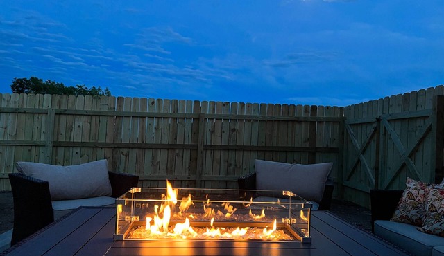 Luxury Stay w/Movie Room, Coffee Bar, 2 King Suites, Firepit — Black Hills View