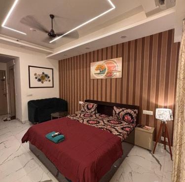Luxury Studio Apartment