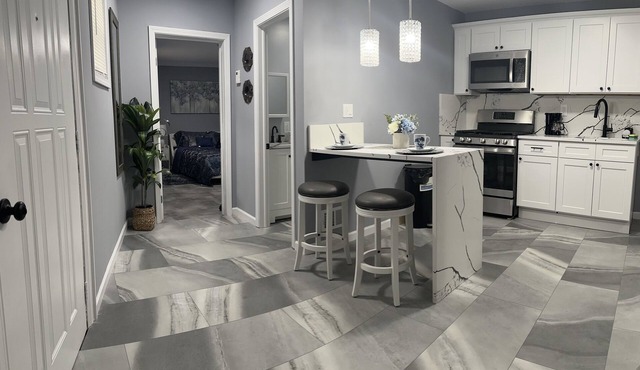 Luxury studio Downtown Utica