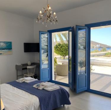 Luxury studio on the beach