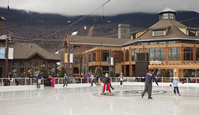 Luxury Studio Ski in -ski out Mt Mansfield Views, Mountain Golf Course Access