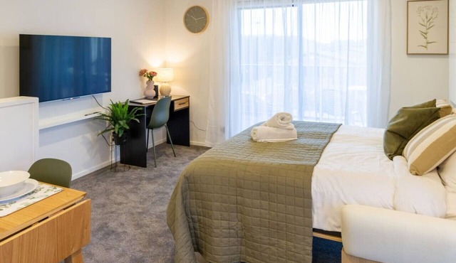 Luxury Studio With Balcony - Close to Supermarket