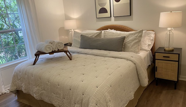 Luxury Sunset, Marsh View, New Remodel, Easy Walk To Old Town #B