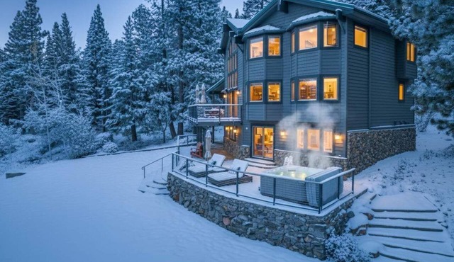 Luxury Tahoe Vacation Rental w/HotTub & Lake Views