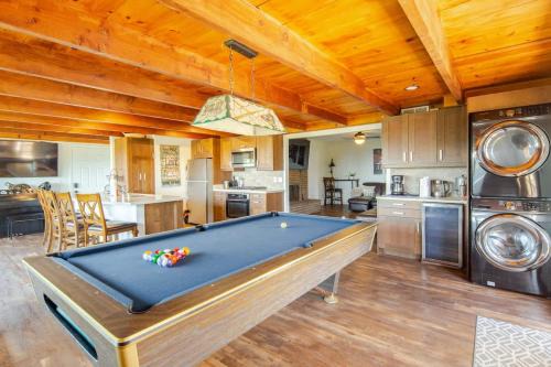 Luxury View Home Perfect for SD Getaway Sleeps 12